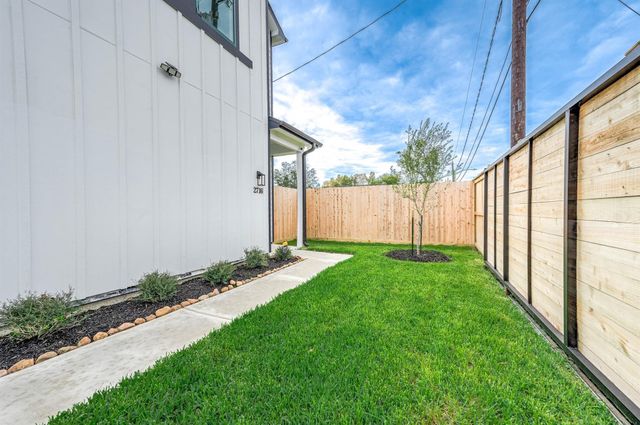 2716 Spence Street, Houston, TX 77093