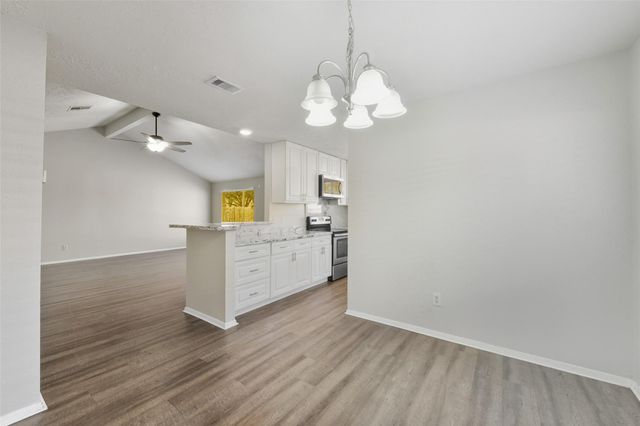 2822 Forest Point Drive, League City, TX 77573