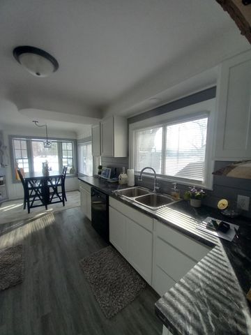 806 S Main Street, Au Gres Twp, MI 48703