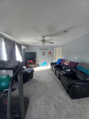 806 S Main Street, Au Gres Twp, MI 48703