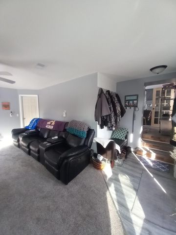 806 S Main Street, Au Gres Twp, MI 48703