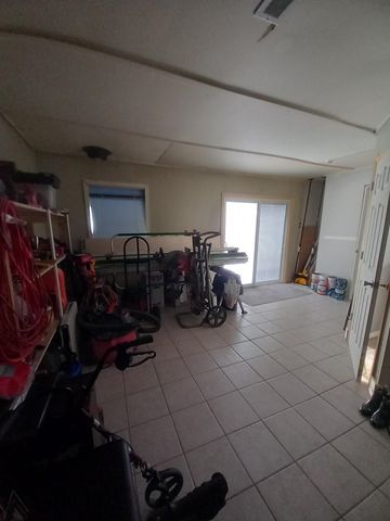 806 S Main Street, Au Gres Twp, MI 48703