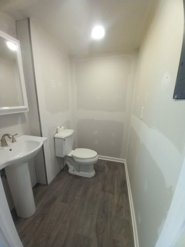 806 S Main Street, Au Gres Twp, MI 48703