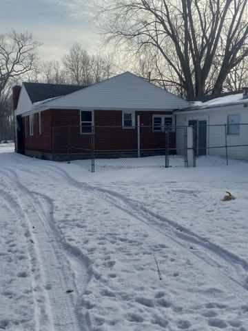 806 S Main Street, Au Gres Twp, MI 48703