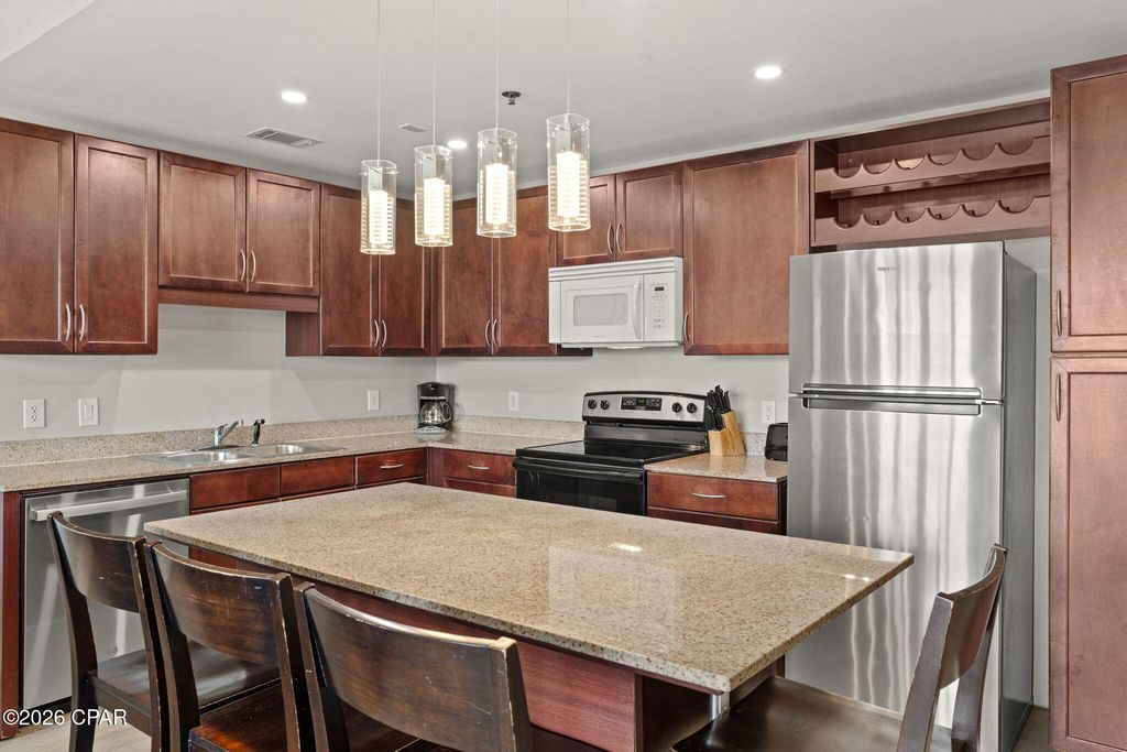 Image 11 of property listing at 9860 S Thomas Drive 815, Panama City Beach, FL 32408