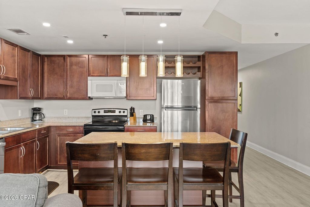 Image 9 of property listing at 9860 S Thomas Drive 815, Panama City Beach, FL 32408