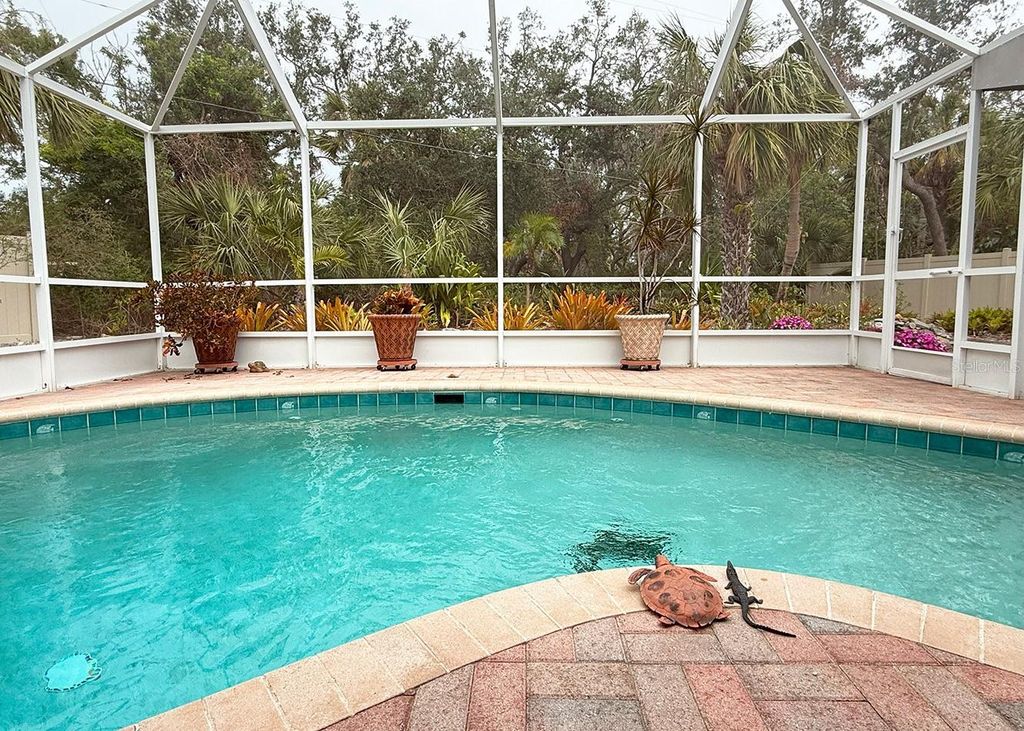 Image 2 of property listing at 5353 SHADOW LAWN DRIVE, Sarasota, FL 34242
