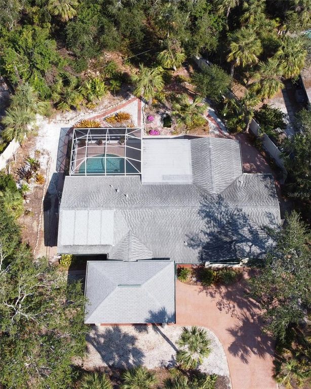 Image 33 of property listing at 5353 SHADOW LAWN DRIVE, Sarasota, FL 34242