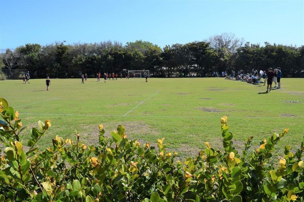 Image 60 of property listing at 5353 SHADOW LAWN DRIVE, Sarasota, FL 34242