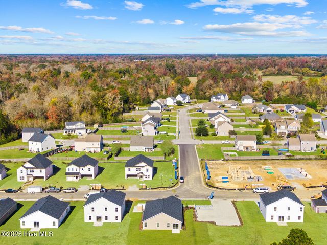 626 S Squires Run Lane, Richlands, NC 28574