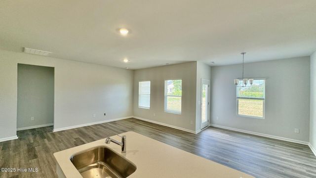 626 S Squires Run Lane, Richlands, NC 28574