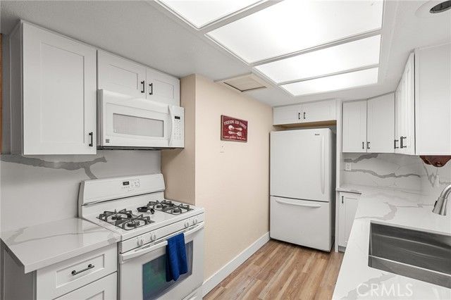 233 Glen Avon Drive, Cedar Glen, CA 92321