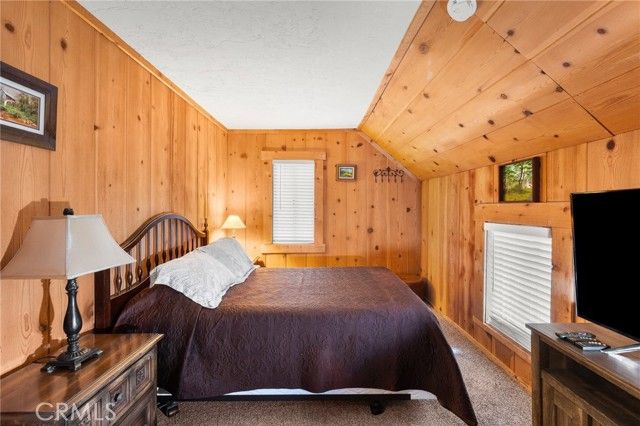 233 Glen Avon Drive, Cedar Glen, CA 92321