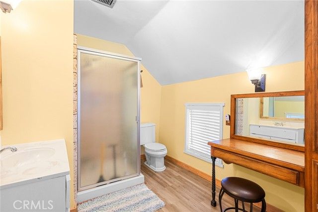 233 Glen Avon Drive, Cedar Glen, CA 92321