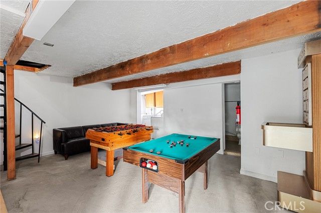 233 Glen Avon Drive, Cedar Glen, CA 92321