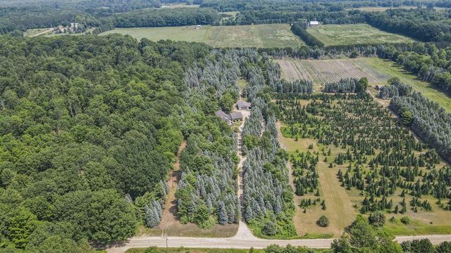 5735 Archer Road, Brethren, MI 49619