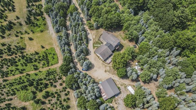 5735 Archer Road, Brethren, MI 49619