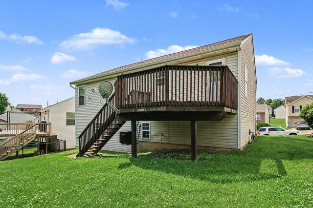 1506 Waterfall Way, Elsmere, KY 41018