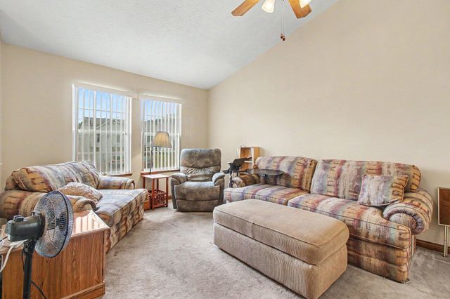1506 Waterfall Way, Elsmere, KY 41018