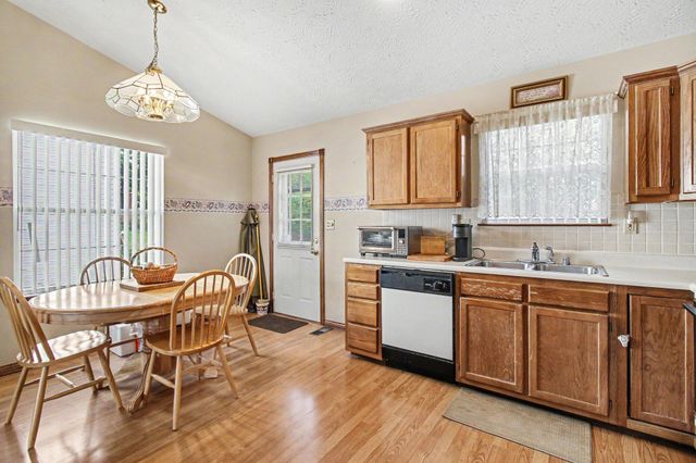 1506 Waterfall Way, Elsmere, KY 41018