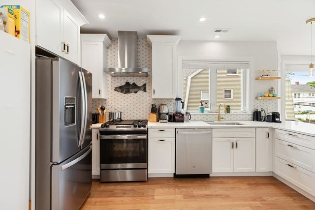 27 Hancock St 2, Medford, MA 02155