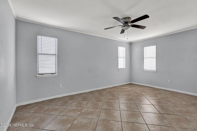 725 7TH Avenue S, Jacksonville Beach, FL 32250
