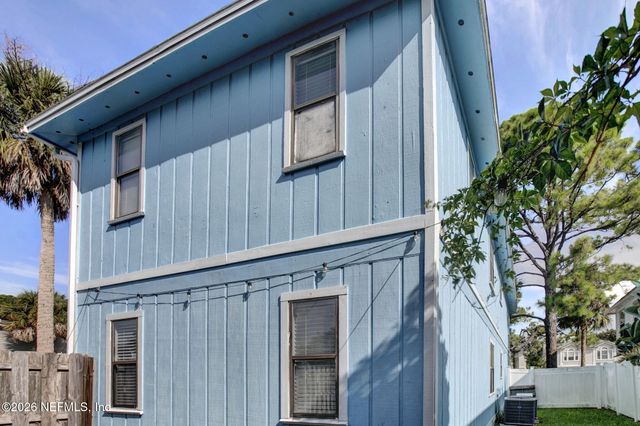 725 7TH Avenue S, Jacksonville Beach, FL 32250