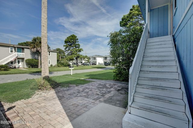 725 7TH Avenue S, Jacksonville Beach, FL 32250