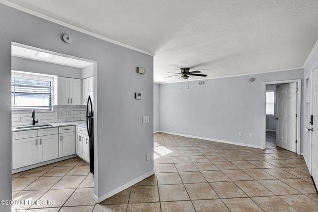 725 7TH Avenue S, Jacksonville Beach, FL 32250