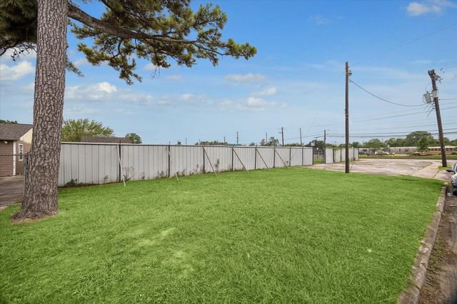 8308 & 8312, & 8814 Mesa, Richland Drive, Houston, TX 77028
