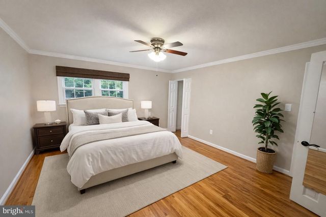 8100 LANGBROOK RD, Springfield, VA 22152