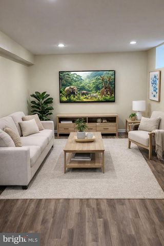 8100 LANGBROOK RD, Springfield, VA 22152