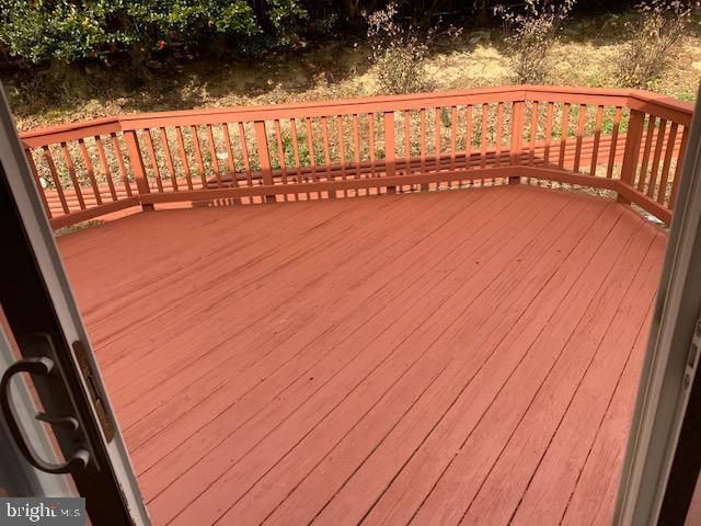 8100 LANGBROOK RD, Springfield, VA 22152