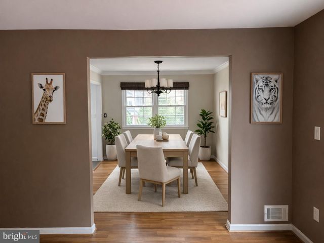 8100 LANGBROOK RD, Springfield, VA 22152