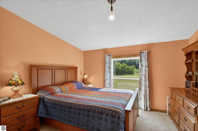 3333 N Ferris Road, Sumner, MI 48889
