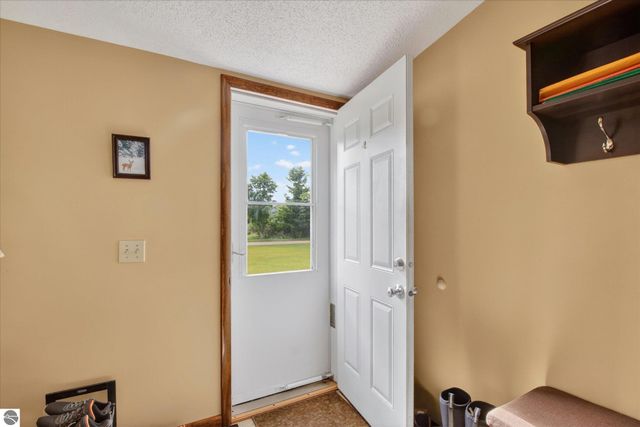 3333 N Ferris Road, Sumner, MI 48889