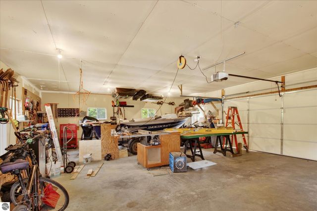 3333 N Ferris Road, Sumner, MI 48889