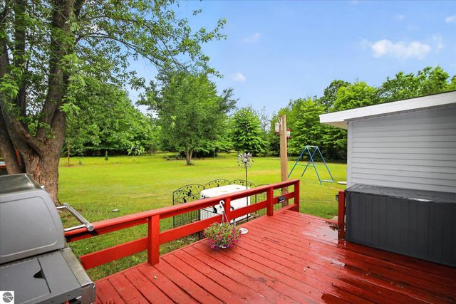 3333 N Ferris Road, Sumner, MI 48889