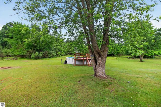 3333 N Ferris Road, Sumner, MI 48889