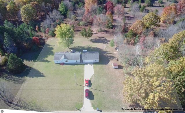 3333 N Ferris Road, Sumner, MI 48889