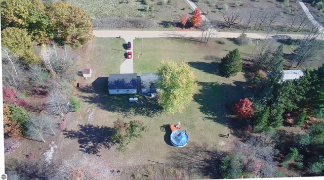 3333 N Ferris Road, Sumner, MI 48889