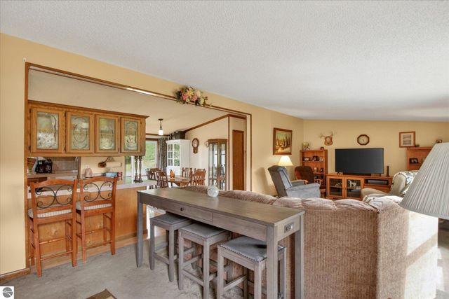 3333 N Ferris Road, Sumner, MI 48889