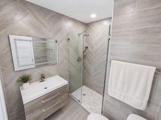 7120 SW 13TH Street, Pembroke Pines, FL 33023