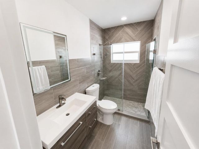 7120 SW 13TH Street, Pembroke Pines, FL 33023