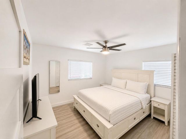 7120 SW 13TH Street, Pembroke Pines, FL 33023