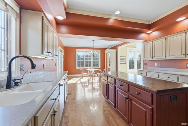 12015 Sycamore Lakes Court, Fort Wayne, IN 46814