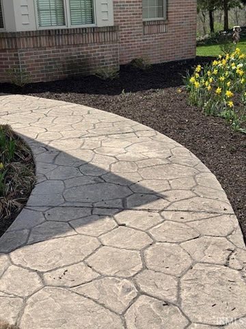 12015 Sycamore Lakes Court, Fort Wayne, IN 46814