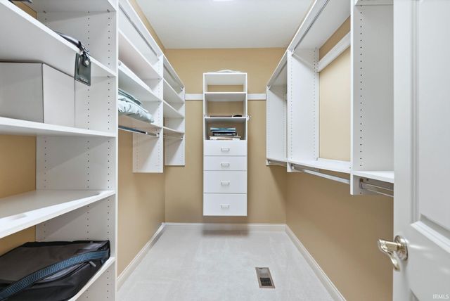 12015 Sycamore Lakes Court, Fort Wayne, IN 46814