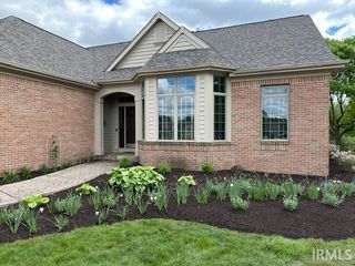 12015 Sycamore Lakes Court, Fort Wayne, IN 46814