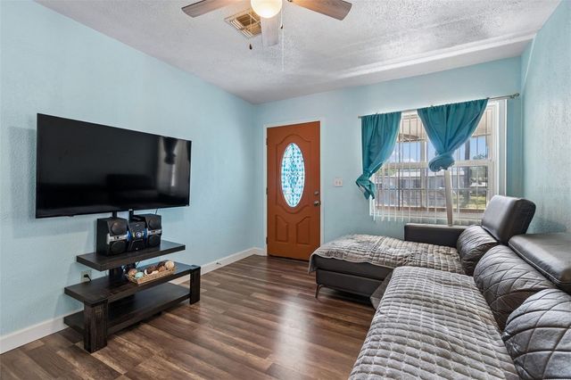 1038 CANAL DRIVE W, Lakeland, FL 33801